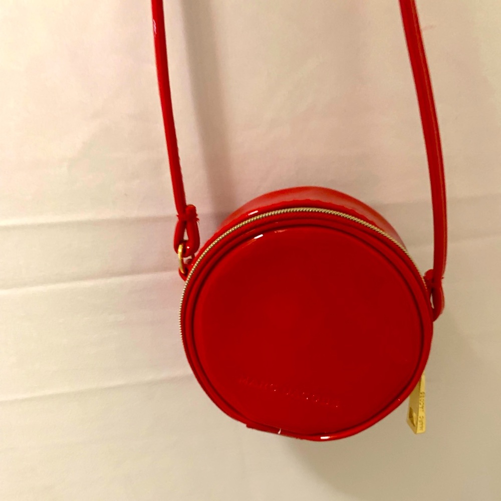 Marc Jacobs Red Patent Round Crossbody Bag - Picture 2 of 8